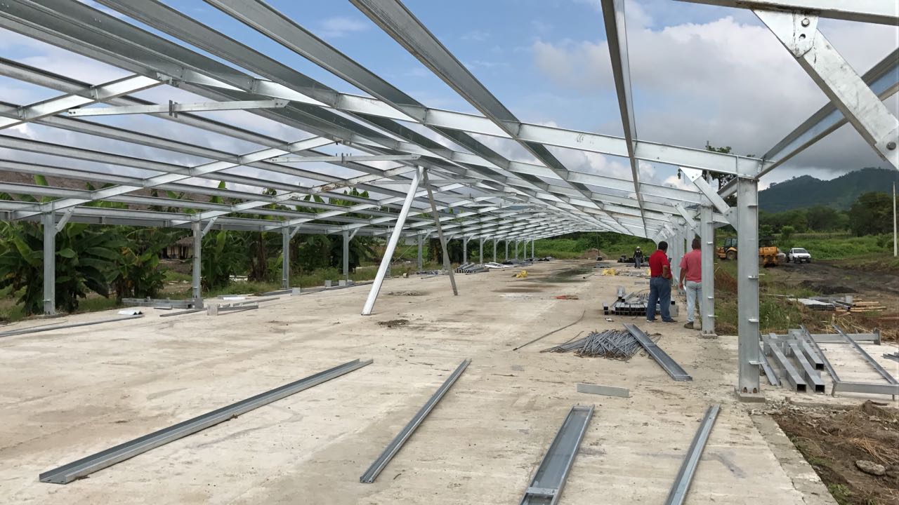 Customized Steel Poultry House , Prefab Chicken House For Layer Broiler Farming